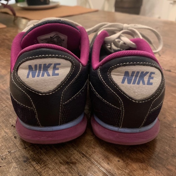 Nike running shoes - Picture 2 of 7